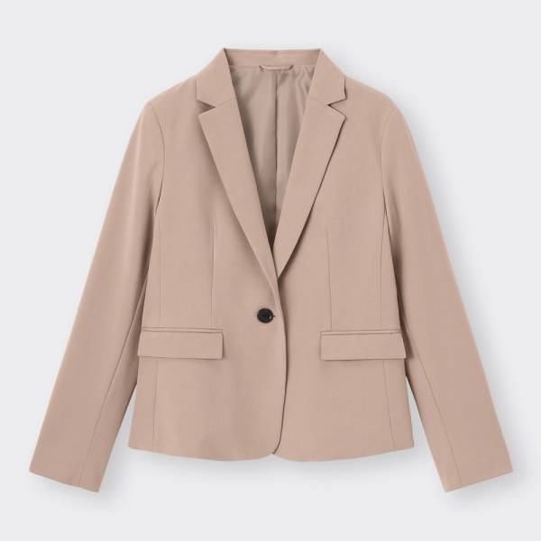 「オンでもオフでも使えそう！」GUの“大人きれいめ”アイテム