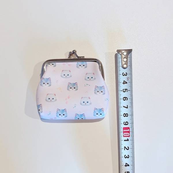 「ちょっとしたおでかけに♪」セリアの“優秀ミニ財布”がかわいい！