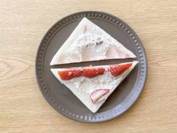 吸いつくようなしっとりとした生地でおいしいです。