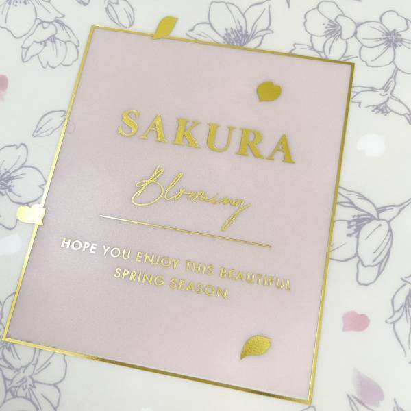 「高見えデザイン！」キャンドゥの“サクラ柄クリアホルダー”で文具から春を取り入れて♡