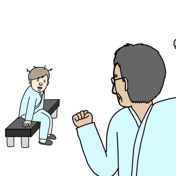 「テレビ見えないんだが…」健診中に仁王立ちするおじさん。ふと目が合うと“まさかの表情”で…！？→「逆パターン！笑」「わらいました！」