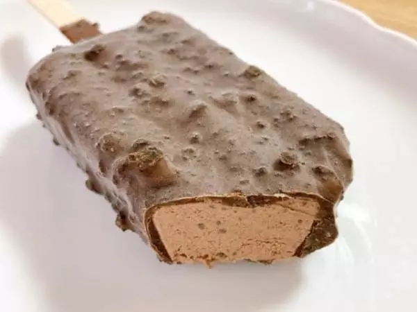 濃厚なチョコレートアイスにうっとり♡