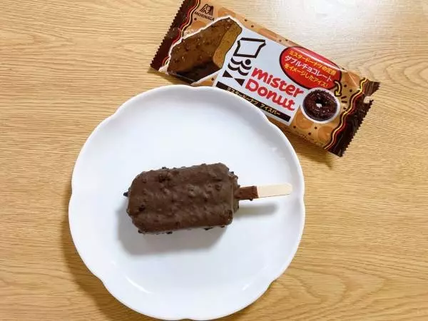 「ミスドの人気商品とコラボ！？」コンビニで買える&ldquo;新作チョコアイス&rdquo;が絶品なんです！