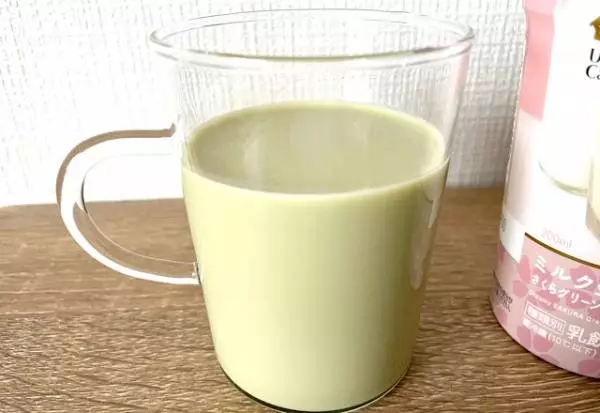 ウチカフェミルク生まれのさくらグリーンティーラテ