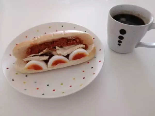 《ローソン》しっとりチキン＆たまごコーヒーと