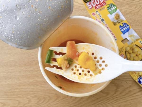 「110円なのに優秀！」「カップ麺のお供に♡」ダイソーの”スクーン”って知ってる？