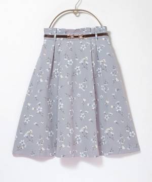 「全部3000円以下！？」ハニーズの“高見えスカート”4選