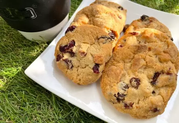 メルバホワイトチョコレート＆クランベリークッキー