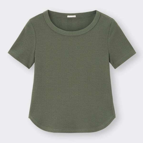 「ヘルシーな肌見せができちゃう♡」GUの“新作Tシャツ”はALL3ケタプライス！