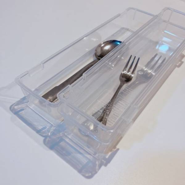 繋げて使えて便利！【セリア】の“ジョイントトレー”ならスッキリお片付けできちゃう！？