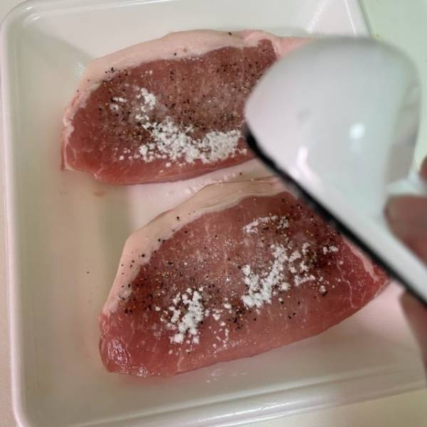 簡単に片手でできちゃう！？【キャンドゥ】の“便利キッチングッズ”が一石二鳥で画期的！