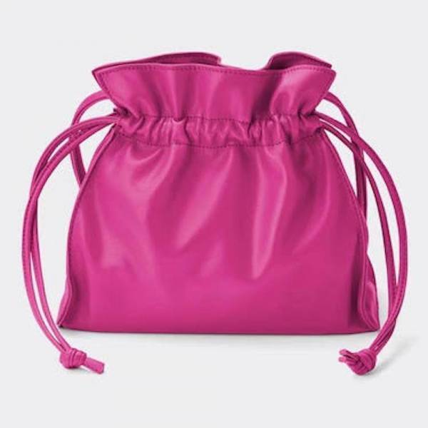 コーデのアクセントに◎【GU】の“プチプラ旬バッグ”特集