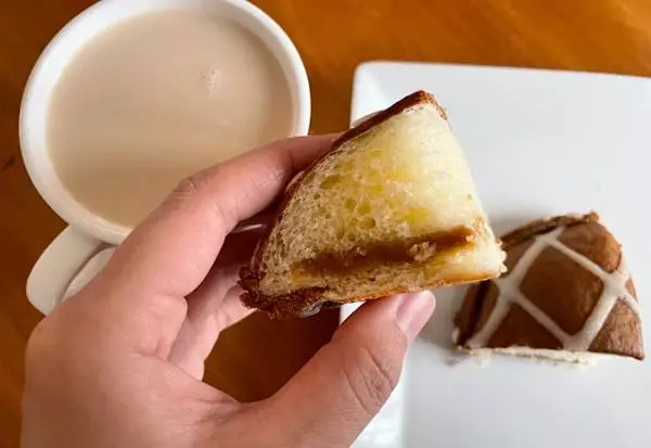 黒糖メロンパンきなこクリーム