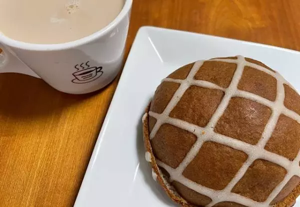 黒糖メロンパンきなこクリーム