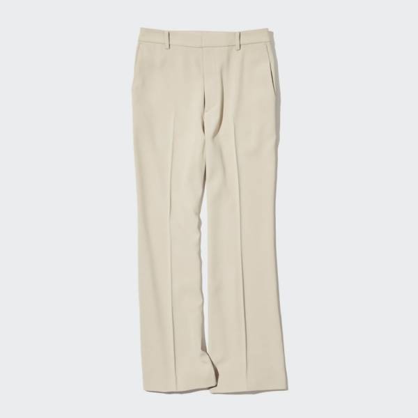 きれいめにもカジュアルにも◎【ユニクロ】の“万能パンツ”は要チェックかも！？