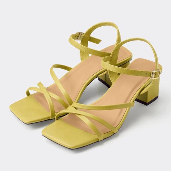 ついに【GU】から“雨の日専用の靴”が登場！？今季の“新作シューズ”まとめ