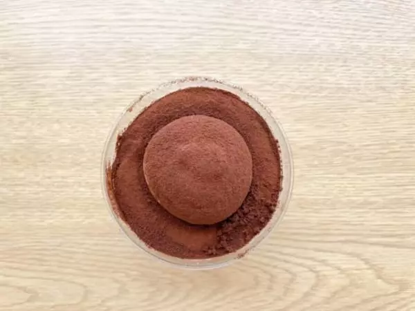 たっぷりのティラミスムースにうっとり♡