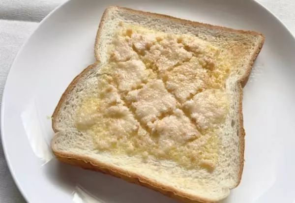 ぬって焼いたらメロンパン