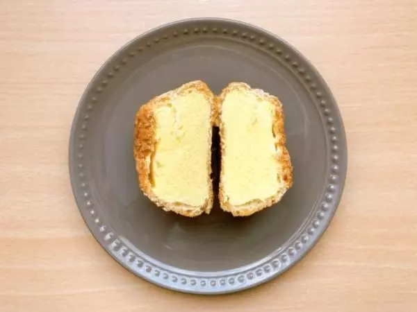 カスタードアイスはたっぷり入っています◎