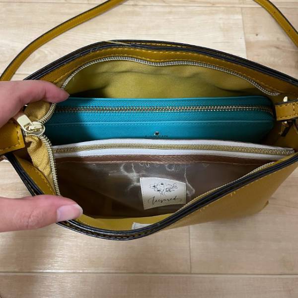 韓国風イラストがかわいい！【ダイソー】の“今どきメッシュポーチ”にキュン♡