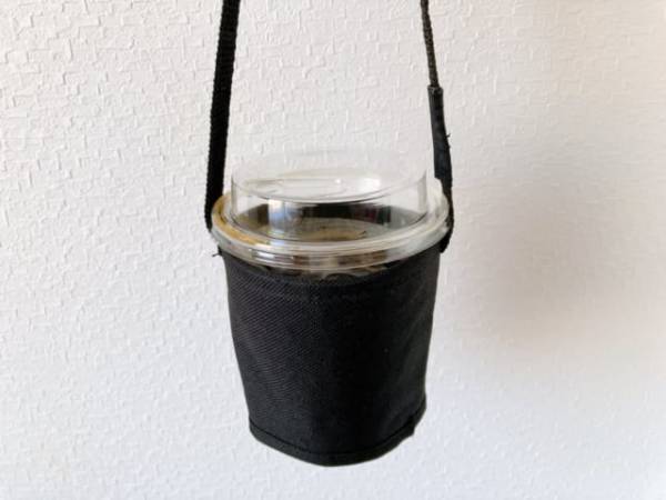 大活躍間違いなし！？【セリア】で見つけた“ドリンクホルダー”がかなり便利なんです！