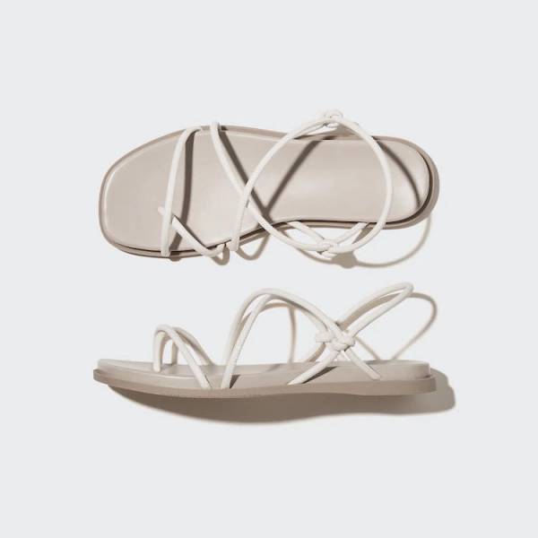 【ユニクロ】の夏サンダルで足元もおしゃれに♪