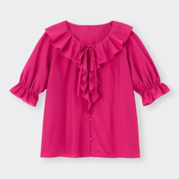 「華奢見えできる！？」【GU】の大人可愛いフリルブラウス