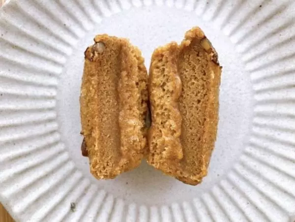 トッピングのくるみがいいアクセントに♪