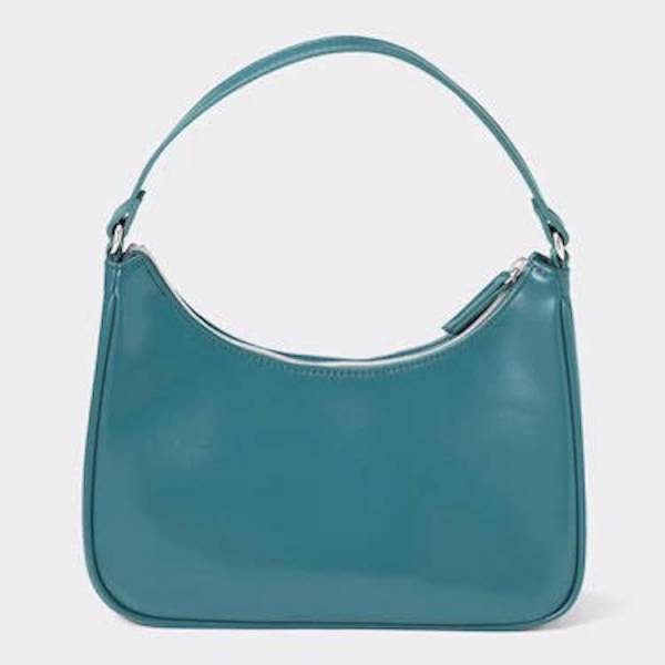 「差し色としても活躍♪」【GU】バッグは毎日のコーデに合わせやすい！