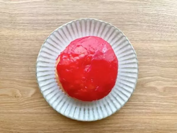 鮮やかな赤色のりんご風味のゼリー♡