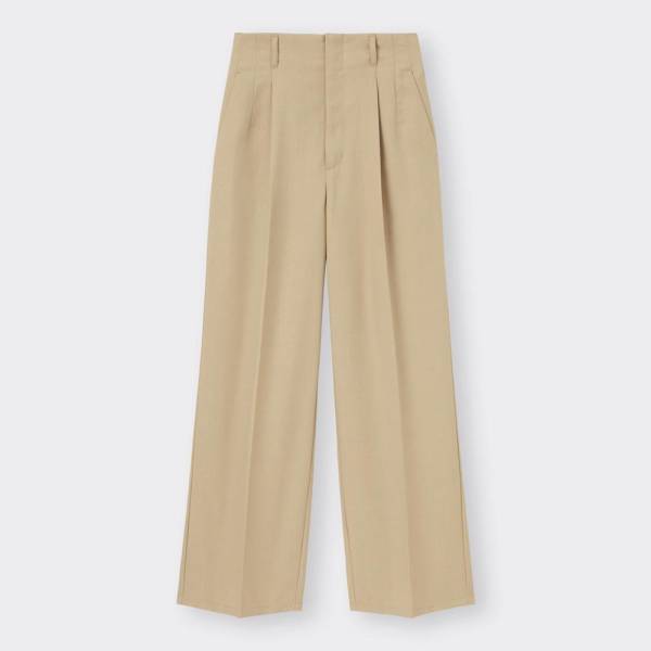 「抜群の脚長効果を発揮！」【GU】の”センタープレス入パンツ“まとめ