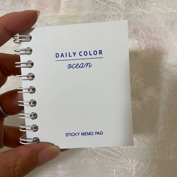 「カラフルで、楽しく」【ダイソー】の”ノートふせん“特集