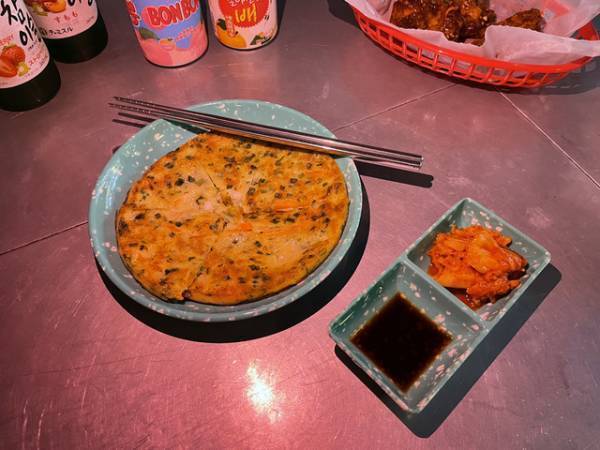 「韓国屋台の雰囲気が味わる！」スリコ【韓国ポチャ食器】がかわいすぎ♡