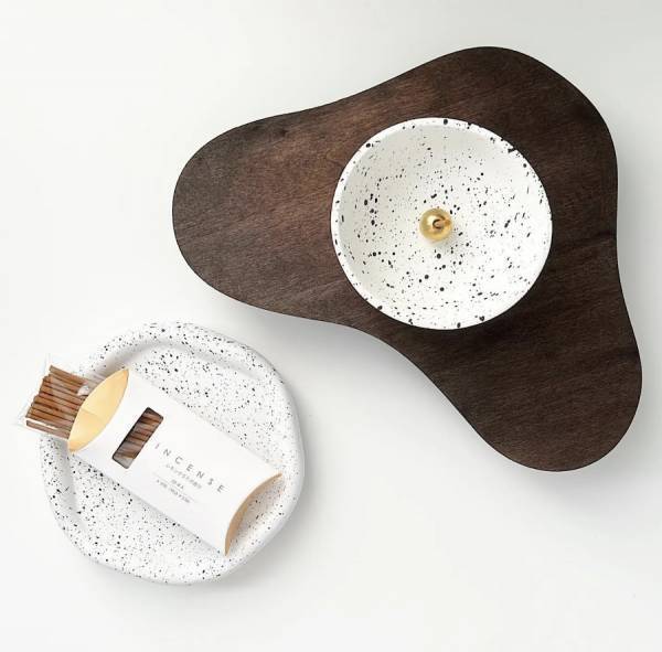 ”魅せる”インテリアとしても使える◎【3COINS】の「グラス・トレイ」がオシャレ