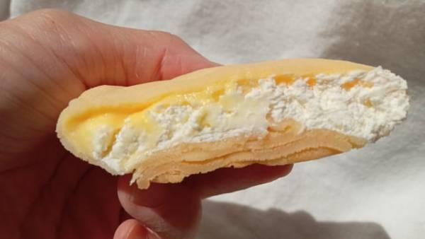 「もちもち食感がたまらない！」【セブン】のもっちりクレープは、優しい甘さでとってもおいしいクレープ生地なんです！