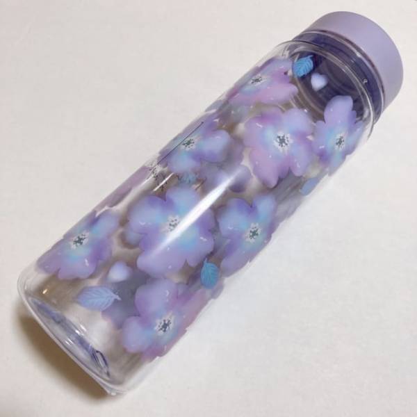 「外出時の水分補給に！」【セリア】ウォーターボトルは可愛い花柄でマイボトルに◎