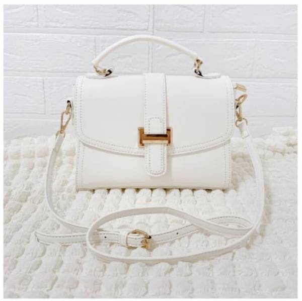 「ふわふわ揺れるシルエットがとっても可愛い！」【GRL】1枚でヒロインになれる愛されワンピース♡