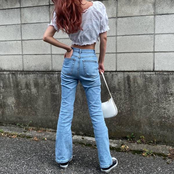 こう合わせるのか…‼人気インフルエンサーから学ぶ「デニムコーデ」特集