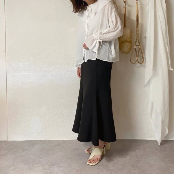 1枚あれば重宝間違いなし！「マーメイドスカート」コーデ集