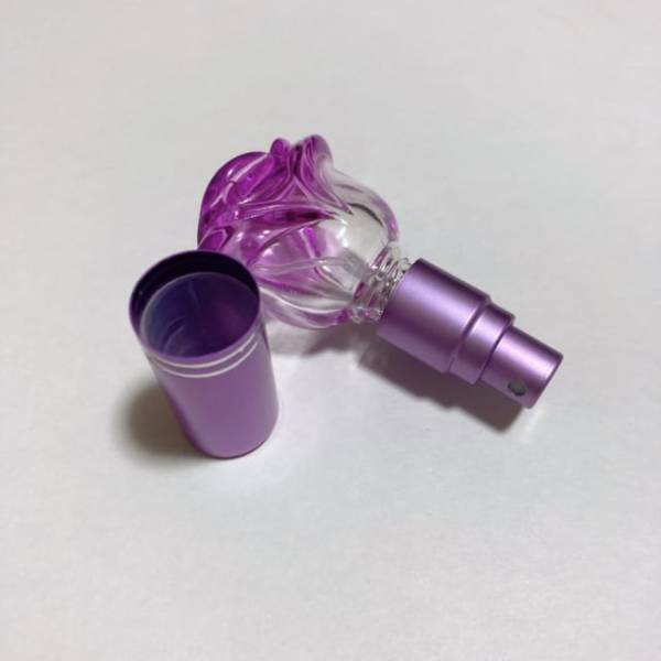 【セリア】ガラスアトマイザーはポーチに入れるのにもぴったり♪