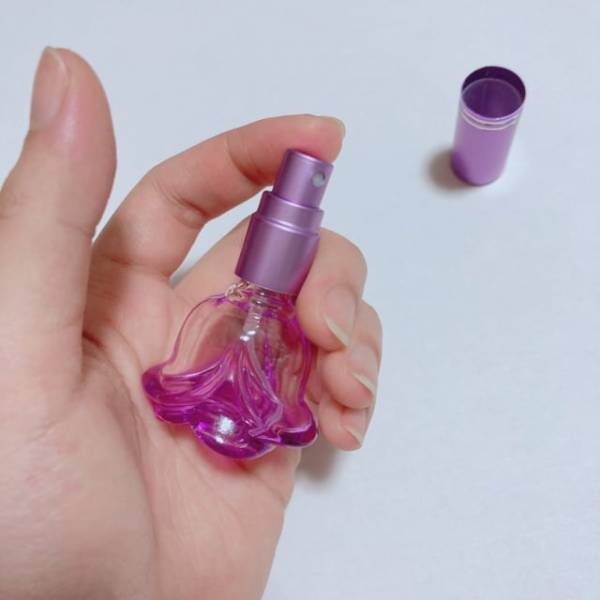 【セリア】ガラスアトマイザーはポーチに入れるのにもぴったり♪