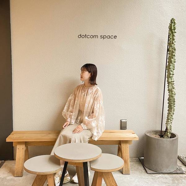 このひと癖…どタイプすぎ！！即マネしたい「淡色女子レイヤード」コーデまとめ