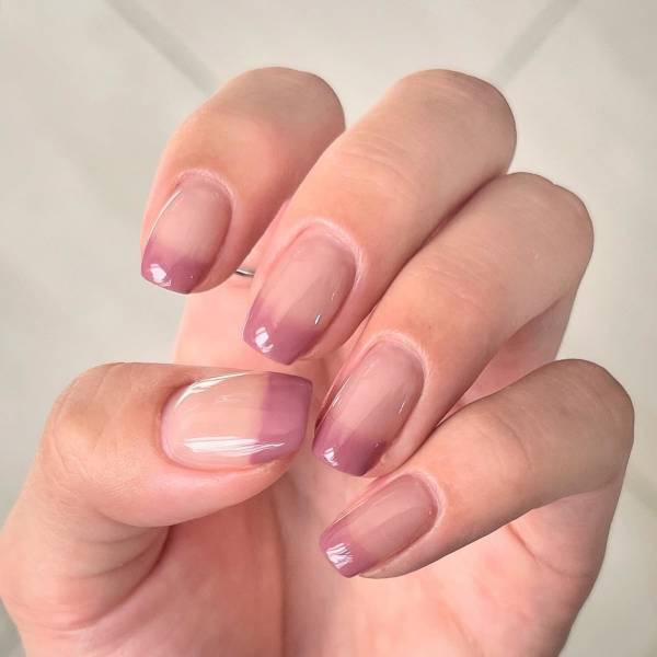 ず～っと見ちゃう可愛さ！！セルフにもおすすめ「進化系フレンチネイル」が可愛い～！