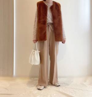 可愛すぎて「かなりの争奪戦」になりそう！？【しまむら】の“ファーベスト”がおすすめです♡