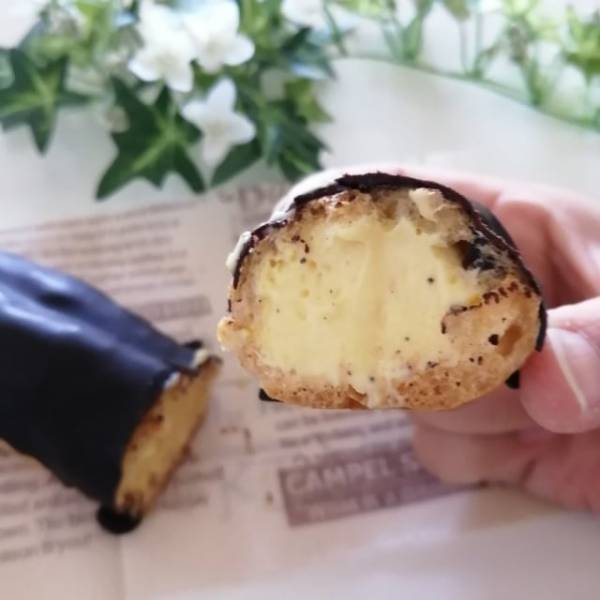 【ローソン】生カスタードエクレアは、とっても濃厚でおいしい！