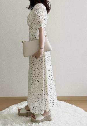 「パワショルで二の腕細見え♪」【GRL】ドット柄フレアワンピースは、低身長さんにもおすすめ！