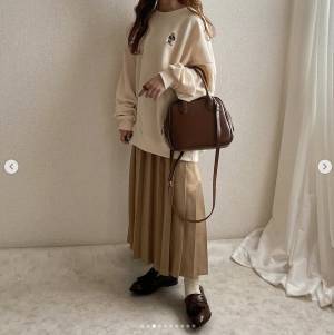 「一気に”垢抜け女子”に大変身！？」おしゃれさんの【淡色コーデ】特集