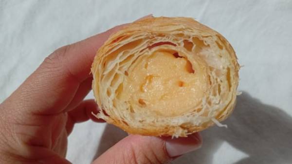 「パイ生地にオーツブランが！」【ローソン】新作スイーツはサクサクしたパイ生地と甘さ控えめなカスタードクリームが楽しめちゃう♪