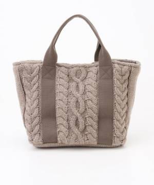 「取り入れるだけで一気にシーズンムードに♪」【ハニーズ】ケーブル編みニットバッグ