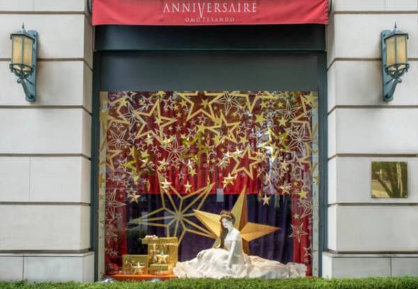 【アニヴェルセル 表参道】『星に願いを』がテーマのショーウインドウにリニューアル！